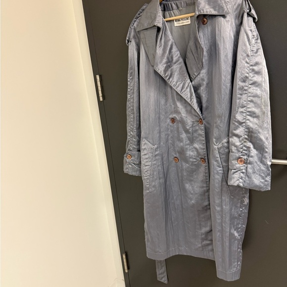 Irving Posluns size 7/8 (on tag) oversized trench EVC Silver w/ hint of blue - Picture 4 of 16